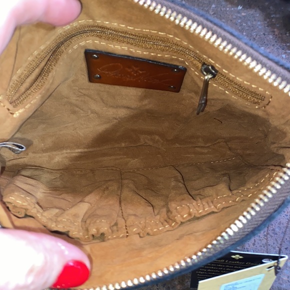 Very nice Patricia Nash large wristlet new with tag - Picture 5 of 5